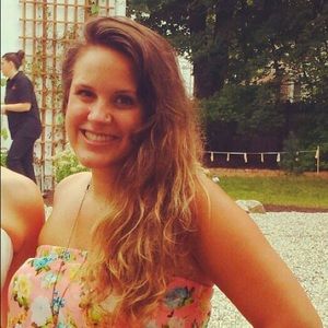 Meet your Posher, Stephanie
